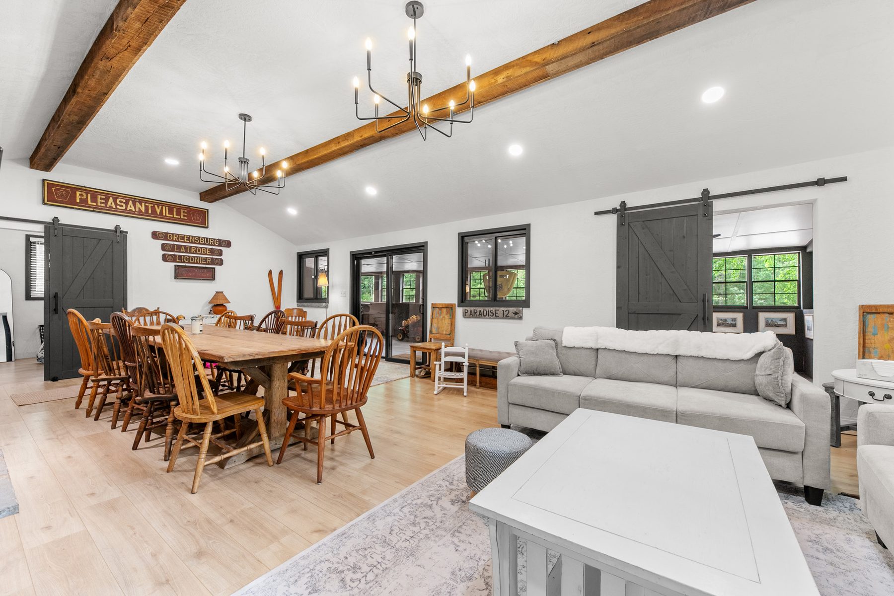 Open dining and living great room